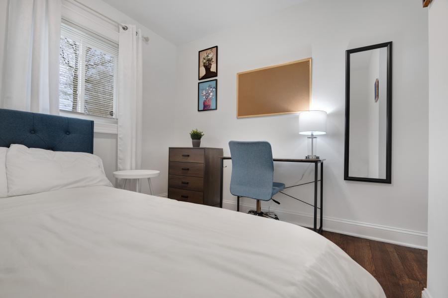 Pure Crash Pads Flight Attendant, Pilot and Traveling Professionals